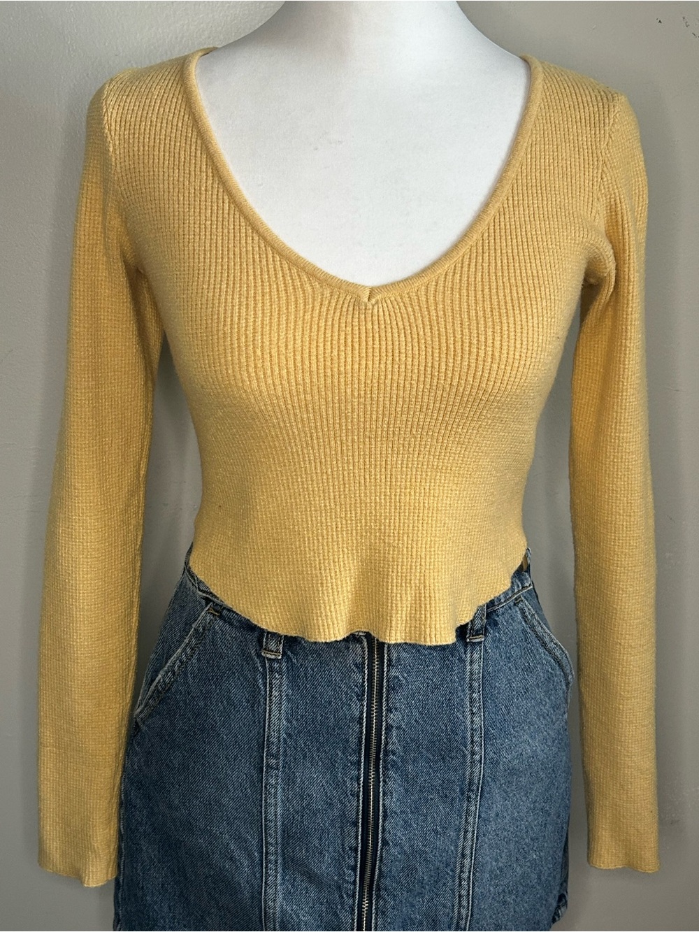 LA Hearts Thermal Ribbed Fuzzy Knit V-Neck Cropped Sweater Top